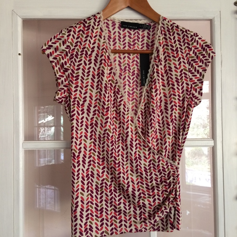 Cap sleeves vintage lace trim wrap top